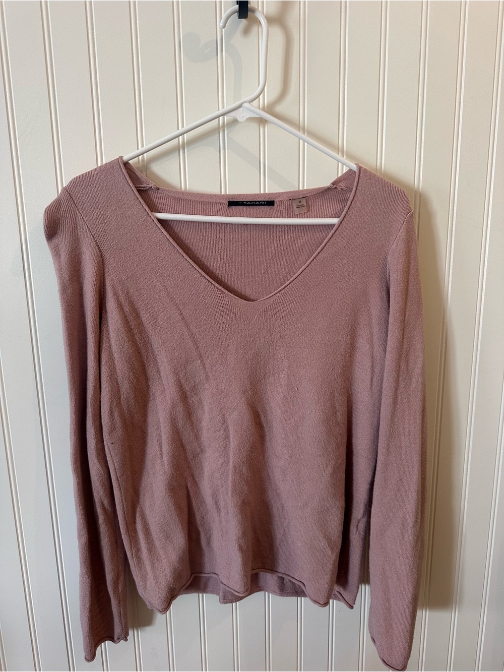 Tahari V-Neck Lightweight Sweater in Dusty Rose